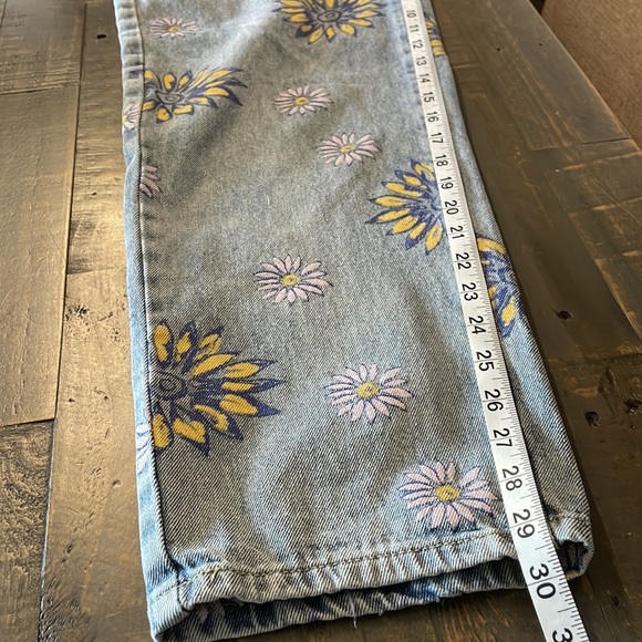 SHEIN Sunflower Straight Leg Jeans - Picture 8 of 10